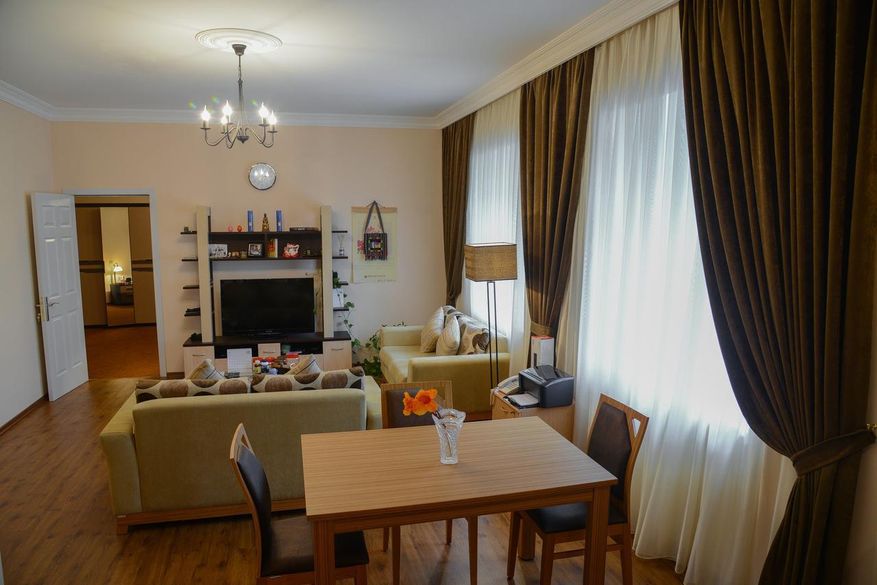 City Mansion Aparthotel Baku Exterior photo